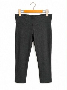 4/$20➡️ TNA Grey Cropped Cotton Leggings – Size Large *Flaw
